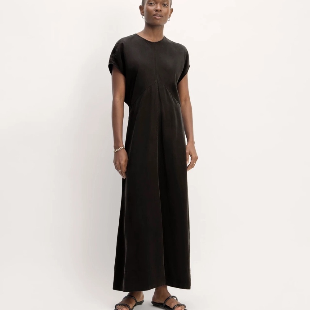 NWOT Everlane The Tencel Short Sleve Midi Dress size 2 BLACK